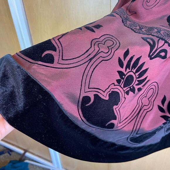 Vintage 90s Flocked Velvet Trim A-Line Midi Skirt Maroon and Black Holiday Party - Picture 2 of 8